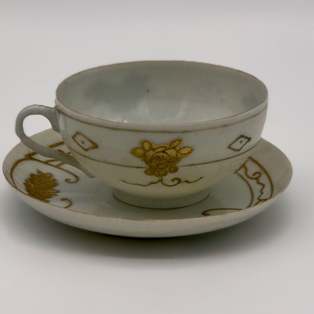 Antique Gold Moriage Japanese Bone China Teacup And Saucer